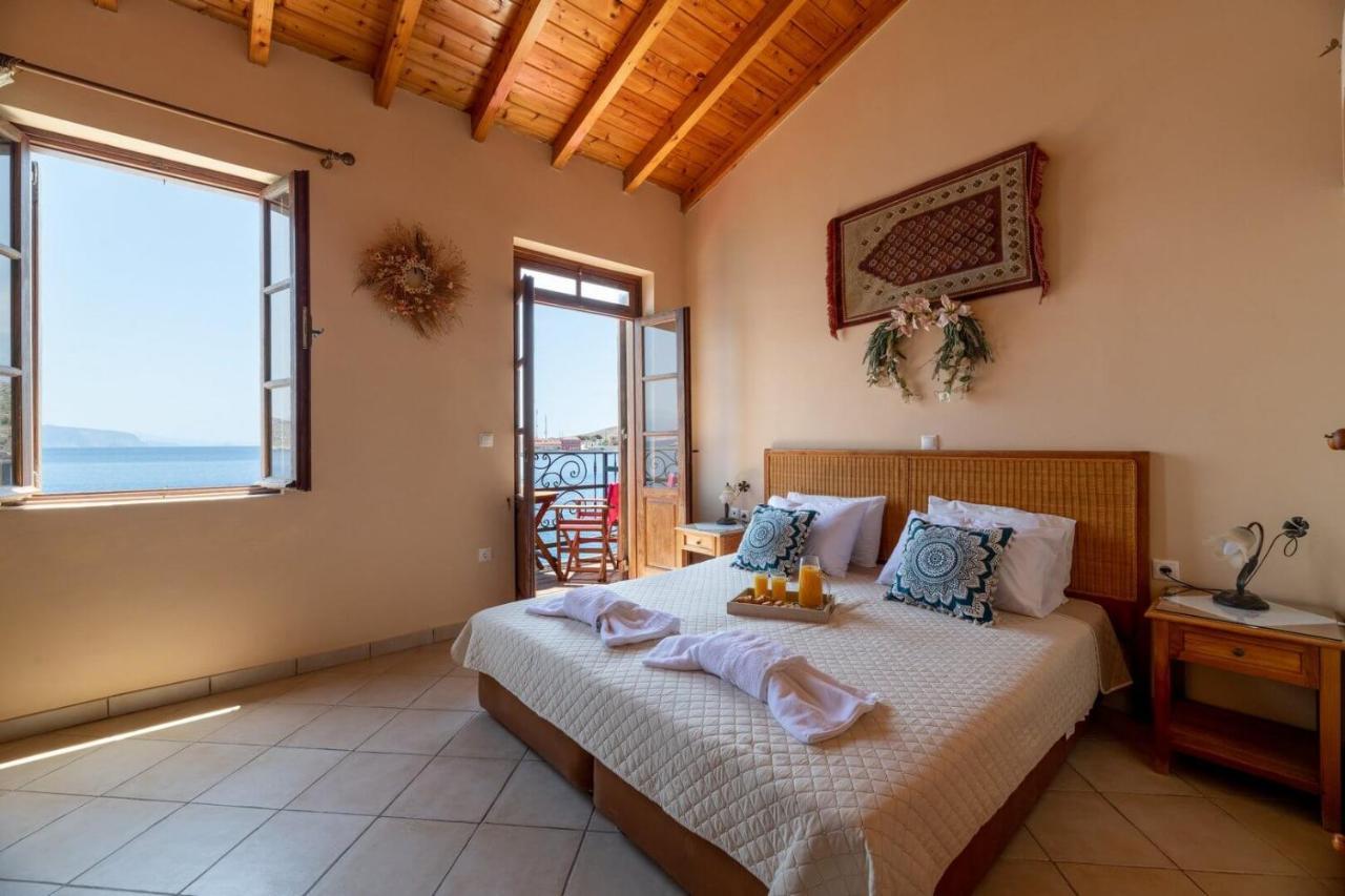 Villa Leleka Chalki Town Extérieur photo