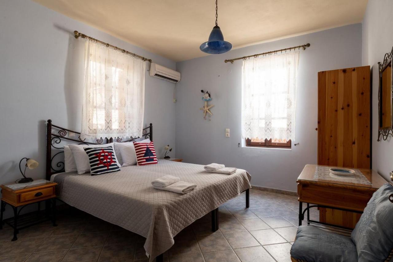 Villa Leleka Chalki Town Extérieur photo